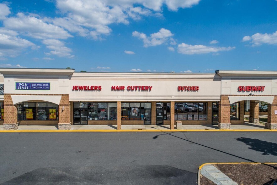 More Photos Of 6364 Springfield Plz, Springfield Unknown For Lease