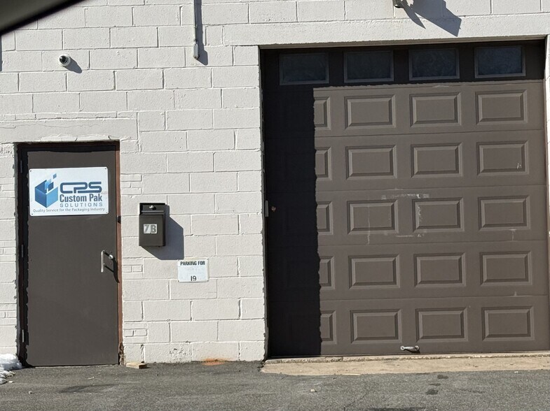 More Photos Of 1 Palisade Ave, Emerson Warehouse For Lease