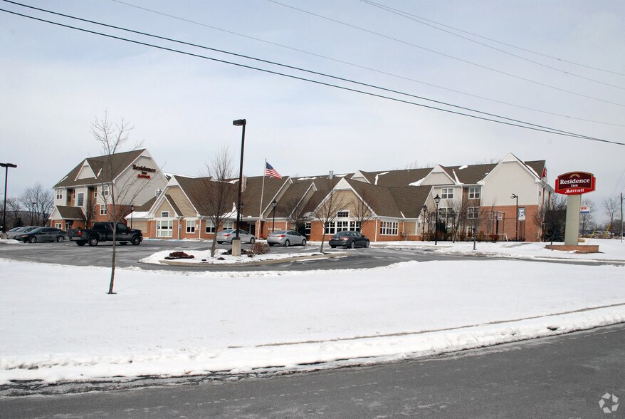 More Photos Of 1 Hampton Ct, Carlisle Hotel For Sale