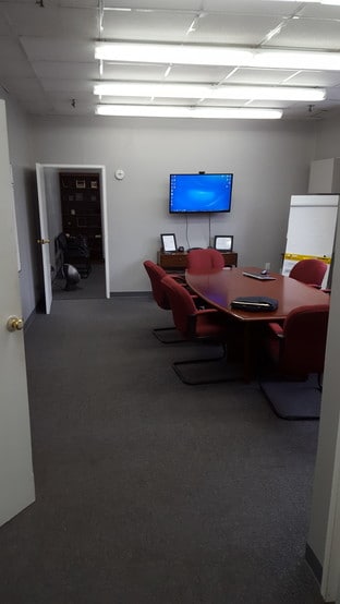 More Photos Of 174-180 Miller Pl, Hicksville Warehouse For Lease