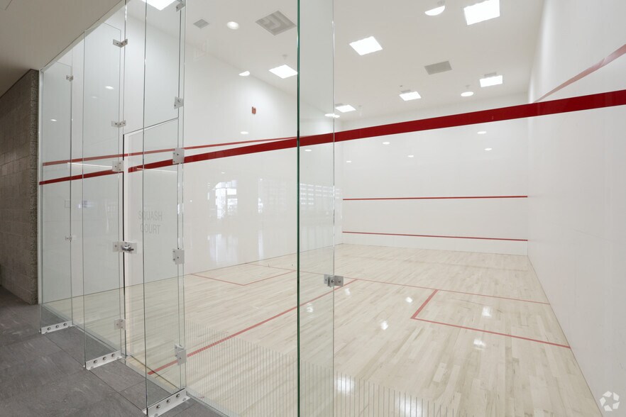 More Photos Of 220 E Illinois St, Chicago Apartments For Lease