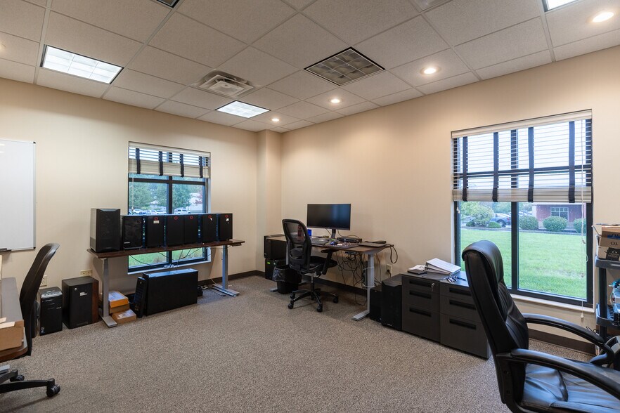 More Photos Of 1120-1130 Channingway Dr, Fairborn Medical For Sale