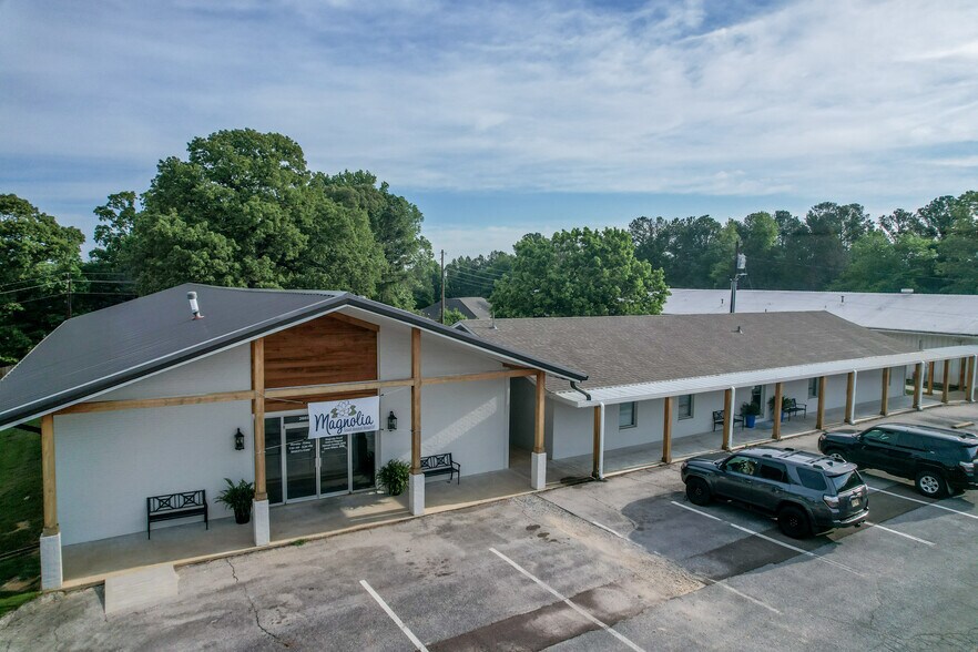More Photos Of 2885-2889 South Lamar Blvd., Oxford Healthcare For Sale