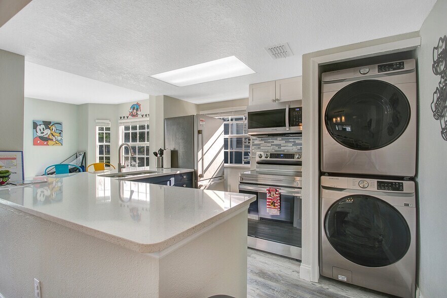 More Photos Of 141 Coco Plum Dr, Davenport Apartments For Sale