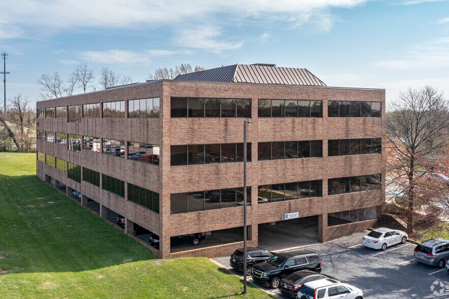 More Photos Of 3300 N Ridge Rd, Ellicott City Office For Lease