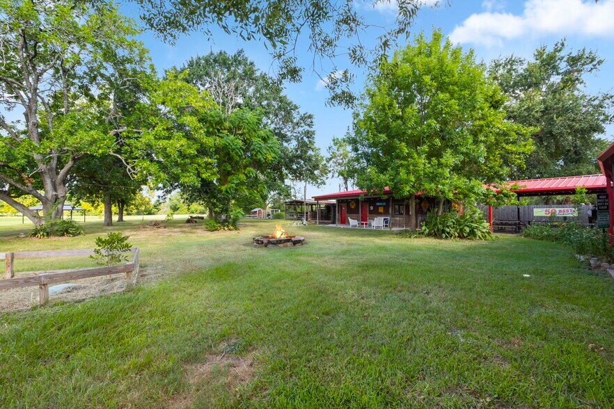More Photos Of 18541 Mueschke Rd, Cypress Restaurant For Sale