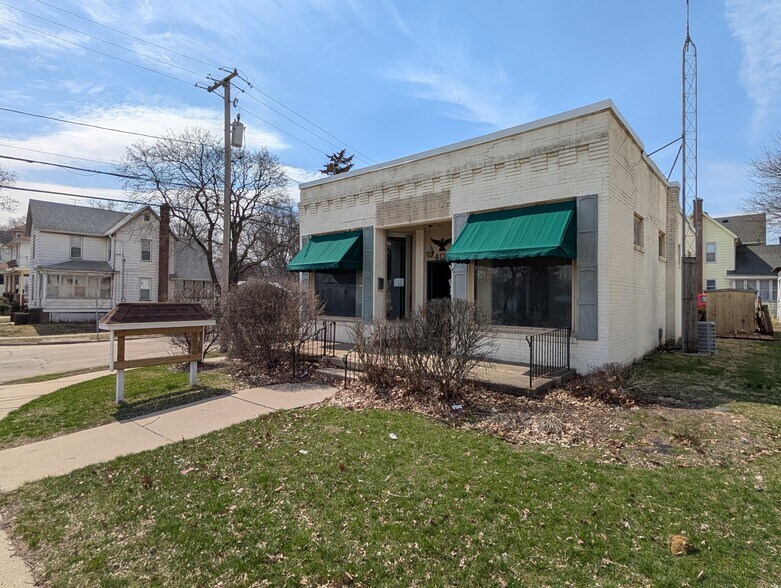 More Photos Of 404 N West Ave, Freeport Office For Sale