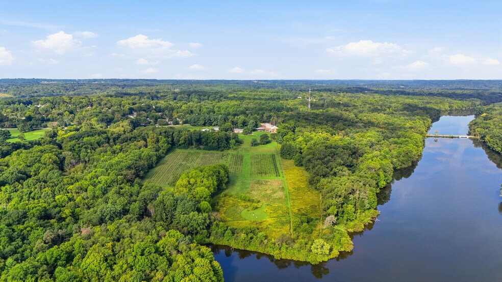 More Photos Of 2637 S Cleveland Massillon Rd, Barberton Winery Vineyard For Sale