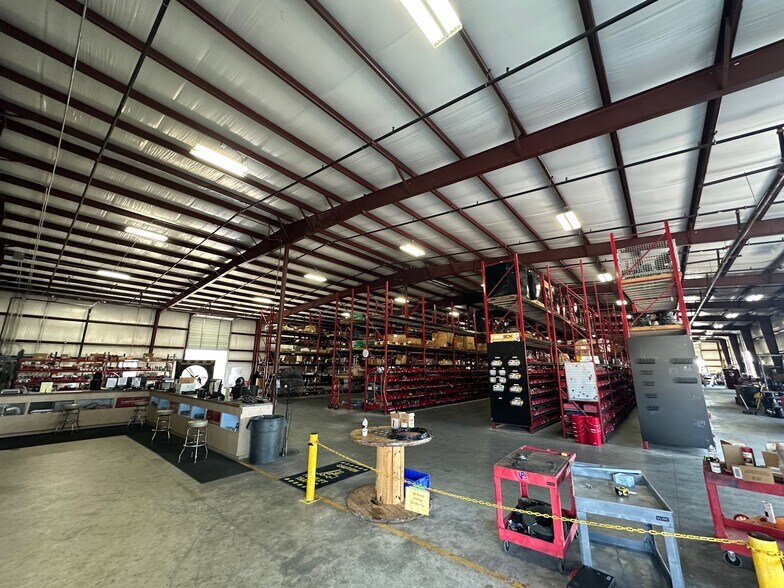 More Photos Of 19940 I-37, Elmendorf Warehouse For Lease