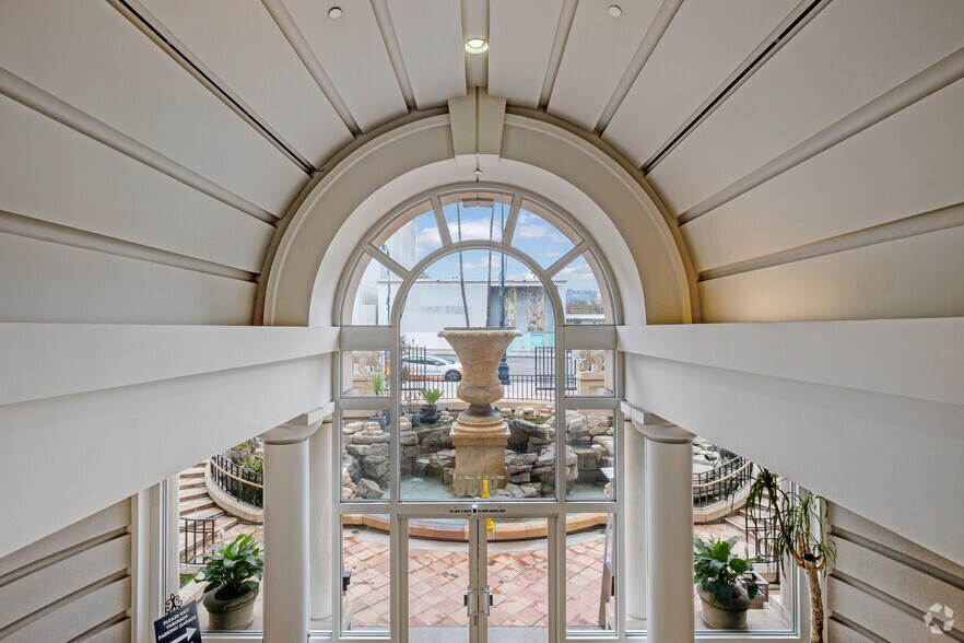 More Photos Of 9150 Wilshire Blvd, Beverly Hills Medical For Sale