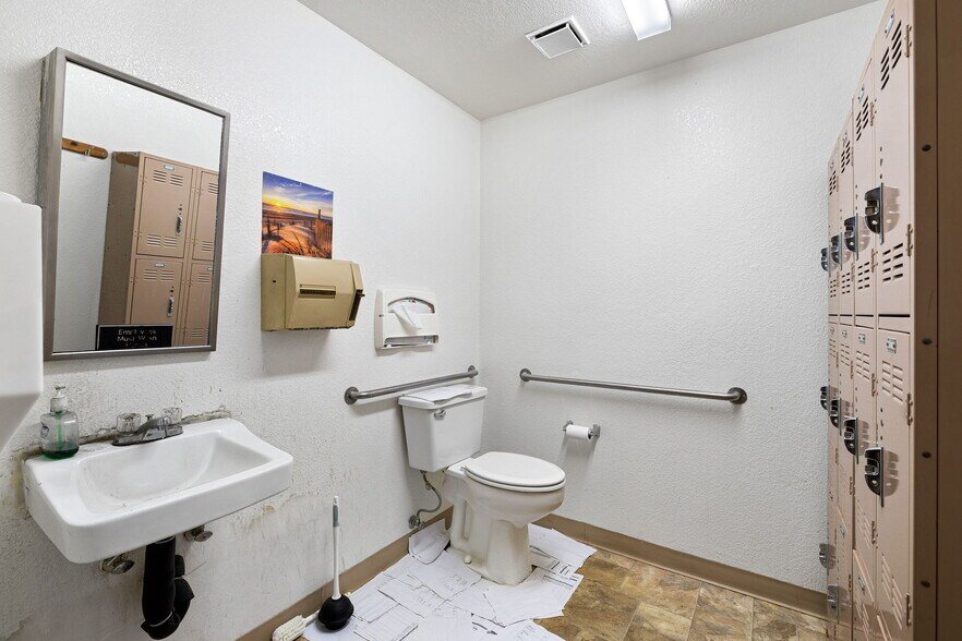 More Photos Of 859 Meridian St, Irwindale Warehouse For Sale