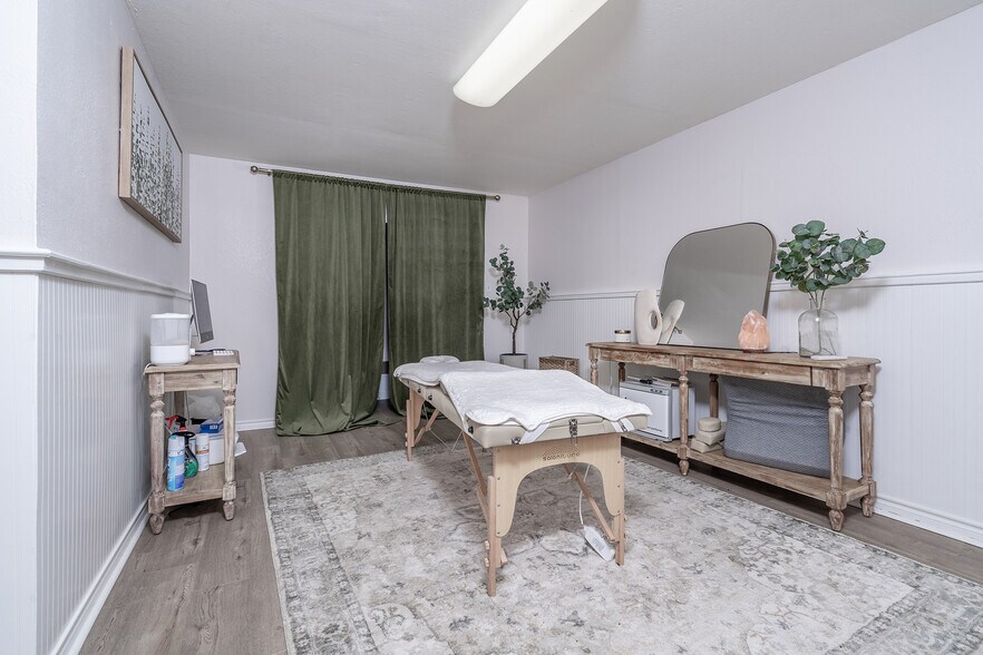 More Photos Of 1353 Main St, Liberty Hill Office For Sale