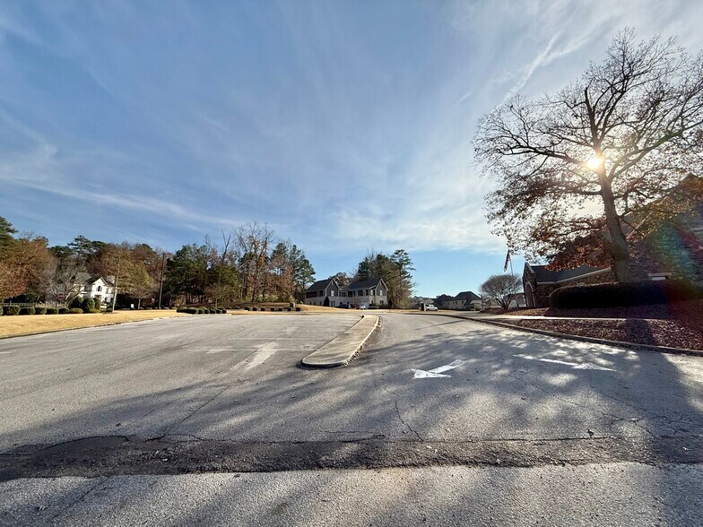 More Photos Of 204 Griffin Park Dr, Birmingham Office For Sale