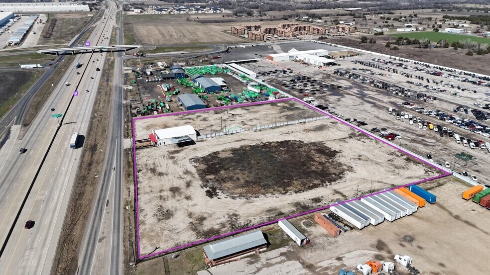 More Photos Of 6312 S I-45, Wilmer Warehouse For Sale