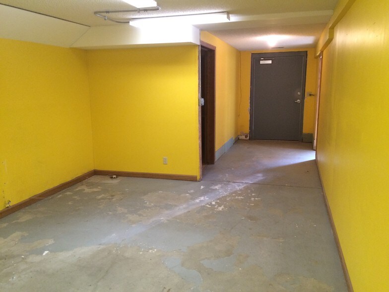 More Photos Of 1520 Knox St, Lincoln Office For Sale