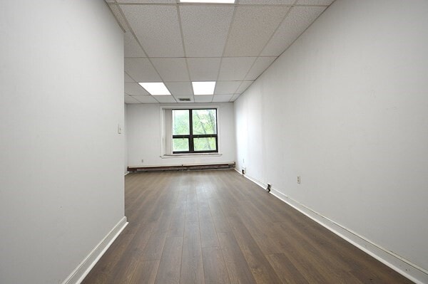 More Photos Of 1368-1376 Beacon St, Brookline Storefront Retail Office For Lease
