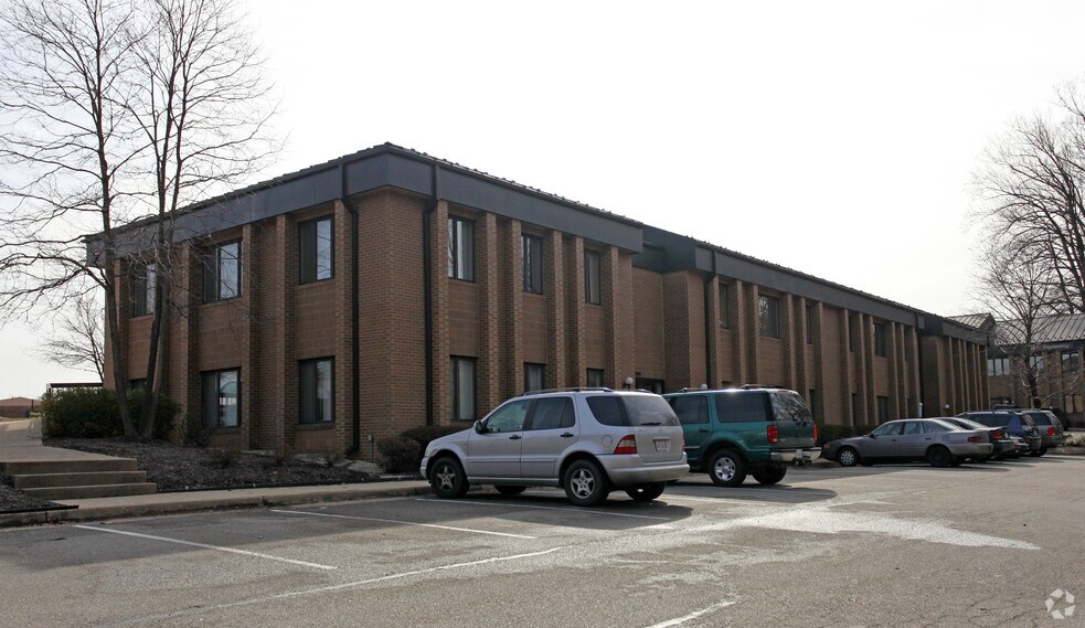More Photos Of 1364-1376 Old Bridge Rd, Woodbridge Office For Lease