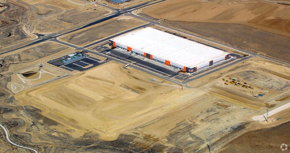 More Photos Of SEC E 64th Ave & E-470, Aurora Distribution For Sale