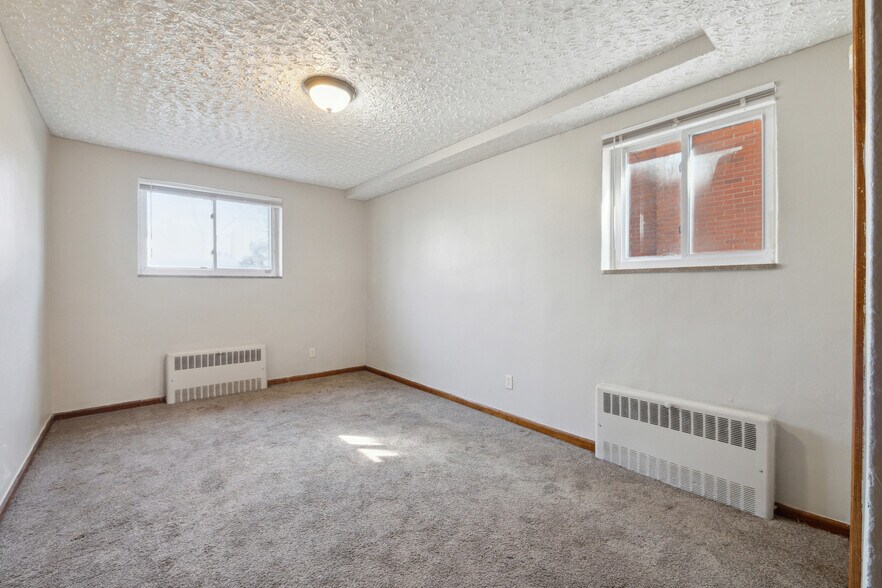 More Photos Of 2521 W McNichols Rd, Detroit Apartments For Sale