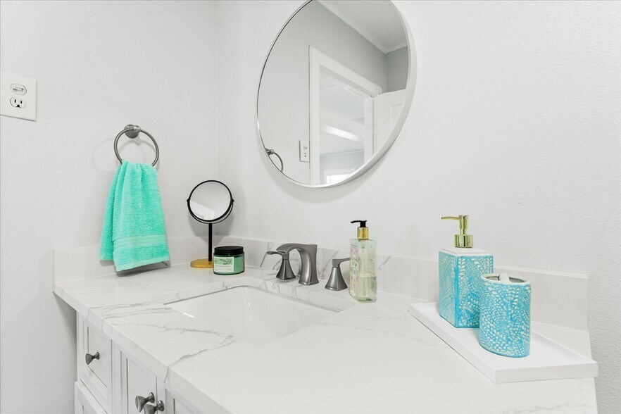 More Photos Of 115 Byers Dr, Port O Connor Trailer Camper Park For Sale