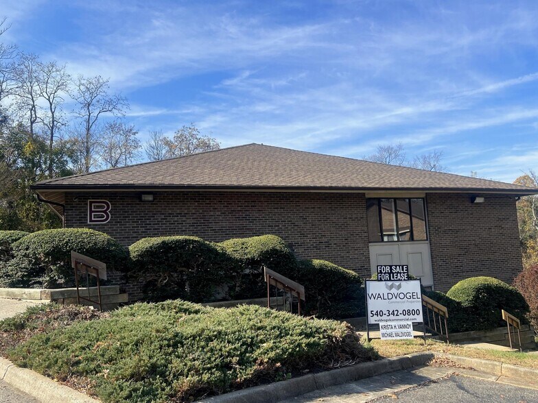 More Photos Of 2250 Murrell Rd, Lynchburg Office For Lease