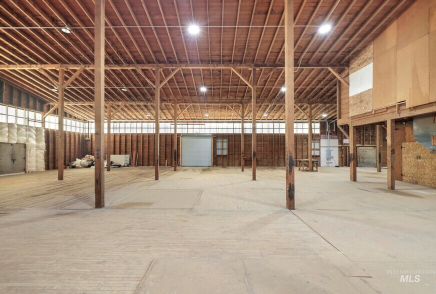 More Photos Of 276 Highway 30, Hansen Industrial For Lease