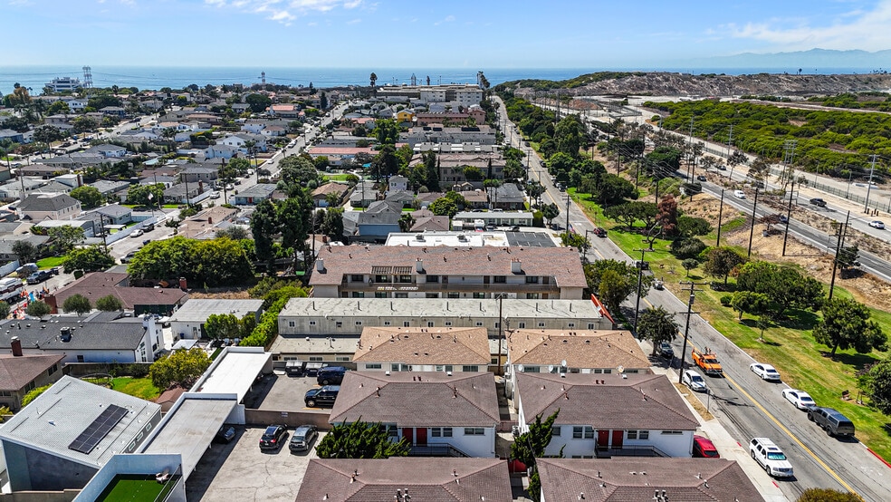 More Photos Of 508 W Imperial Ave, El Segundo Apartments For Sale