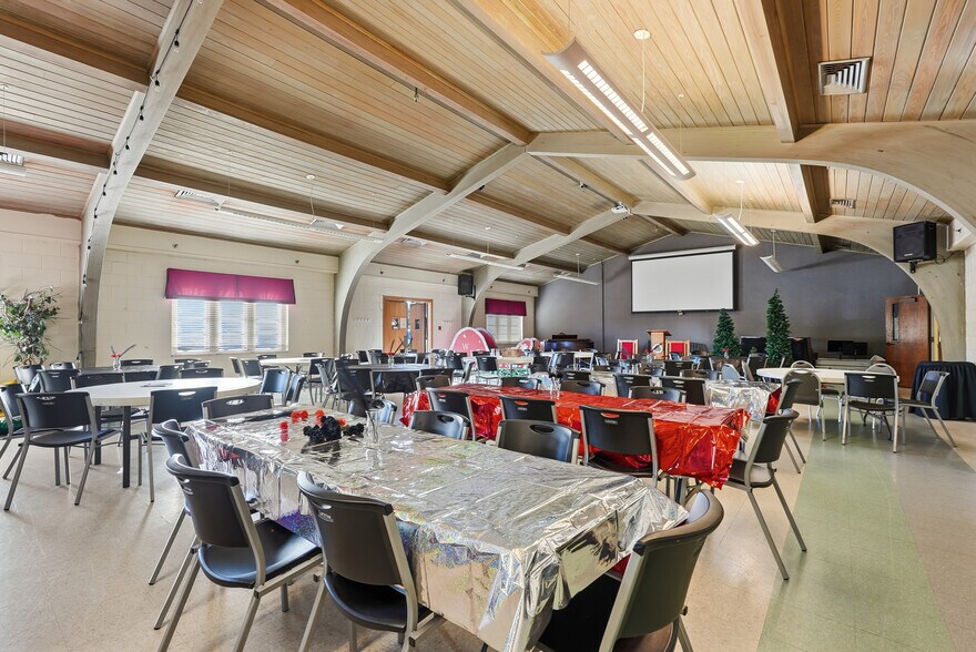 More Photos Of 11911 White Bluff Rd, Savannah Specialty For Sale