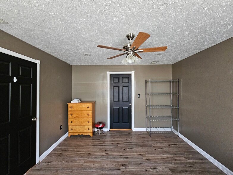 More Photos Of 219 Jefferson St, Fairmont Office Residential For Sale