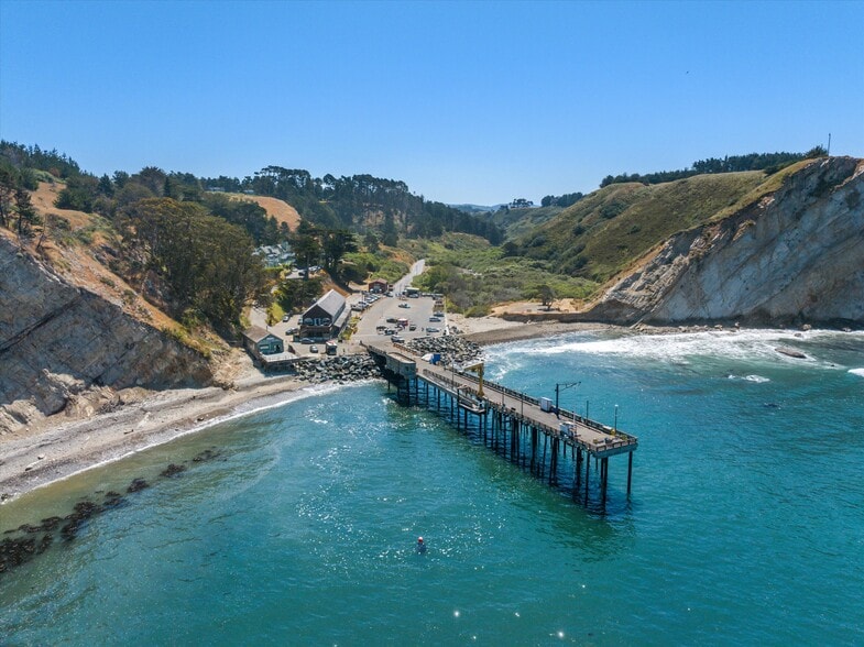 More Photos Of 825 (AKA 45200) Port rd, Point Arena Marina For Sale