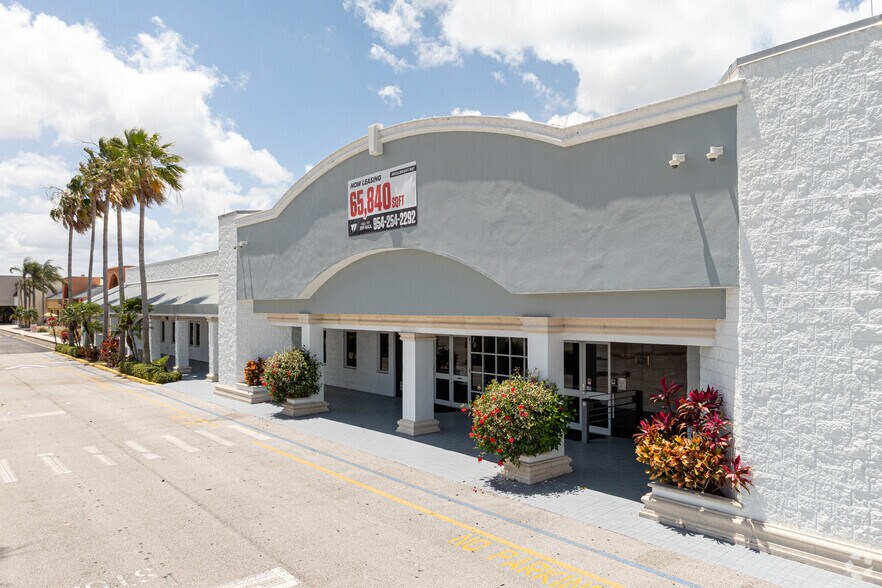 More Photos Of 10045 S US Highway 1, Port Saint Lucie General Retail For Lease