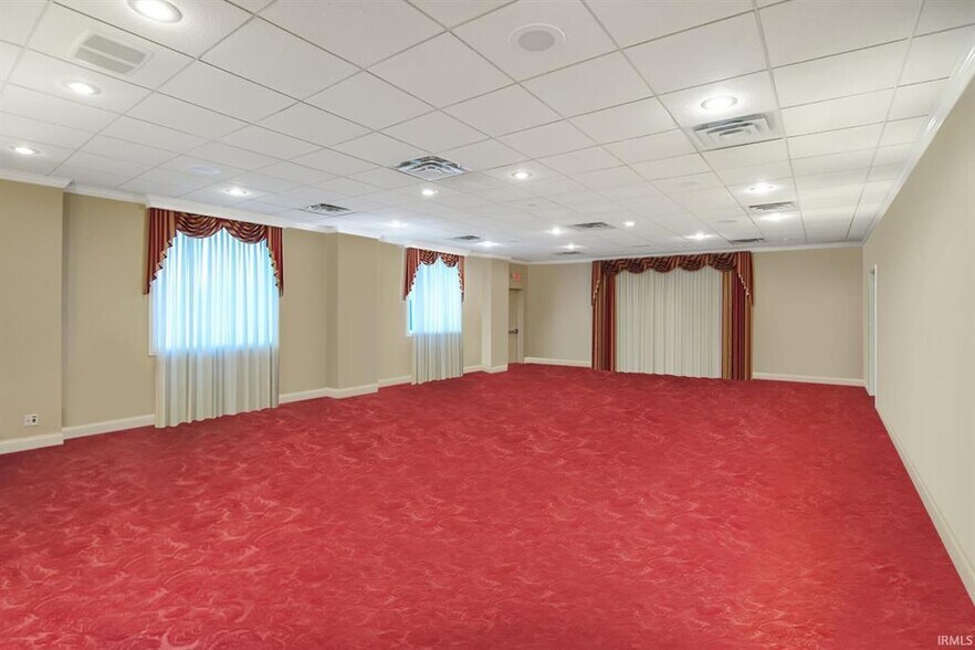 More Photos Of 505 Main St, Vincennes Office Residential For Sale