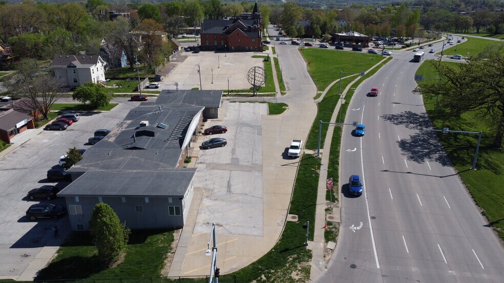 More Photos Of 945 19th St, Des Moines Medical For Sale