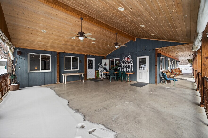 More Photos Of 2862 Guyanoga Rd, Branchport General Retail For Sale
