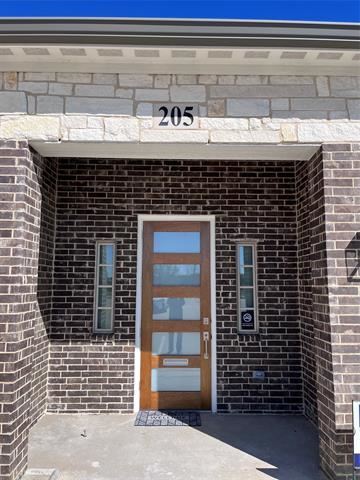 More Photos Of 2681 MacArthur Blvd, Lewisville Medical For Sale