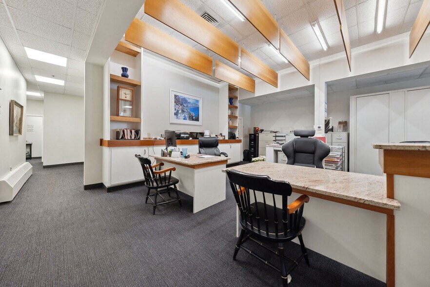 More Photos Of 56 Winthrop St, Concord Medical For Lease