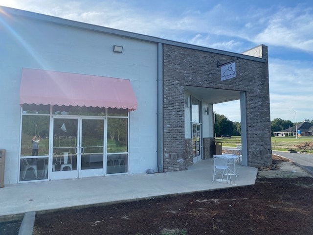 More Photos Of 1415 Ohio St, Live Oak General Retail For Lease