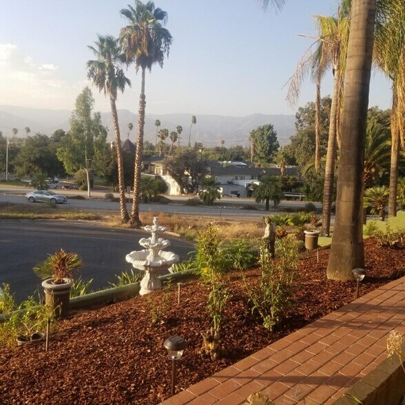 More Photos Of 470 E Crescent Ave, Redlands Specialty For Sale
