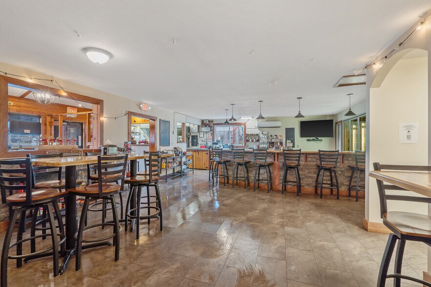 More Photos Of 2107 N Osceola Rd, Camden Service Station For Sale