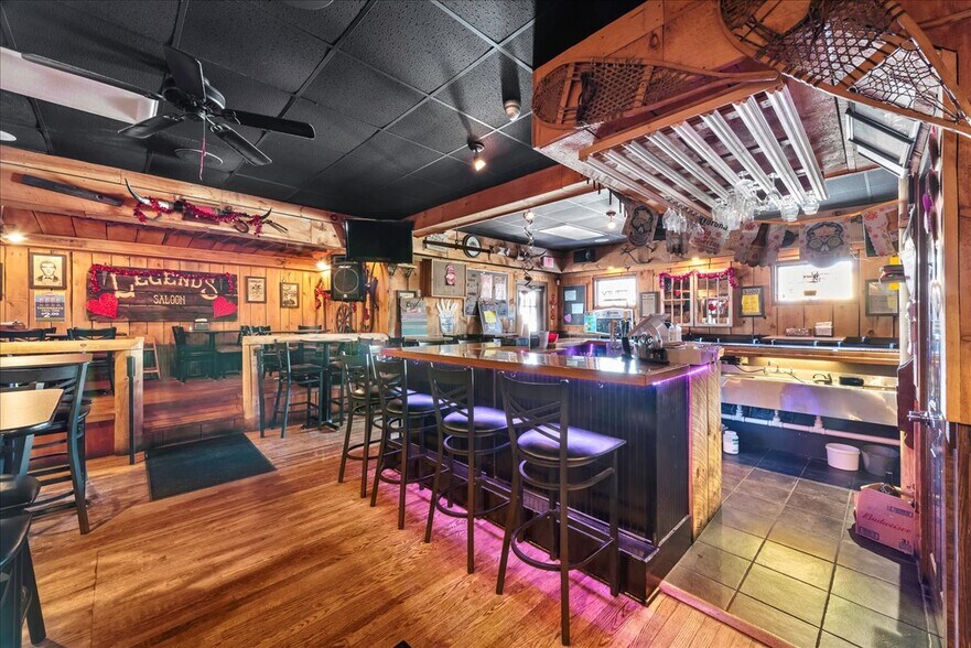 More Photos Of 750 Boulevard Ave, Dickson City Bar For Sale