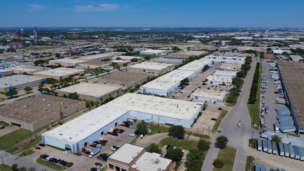 More Photos Of 605 109th St, Arlington Unknown For Lease