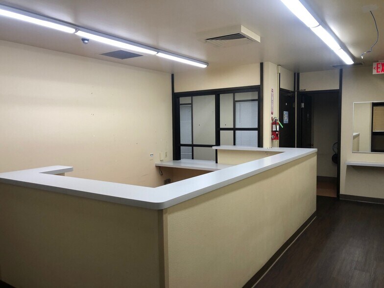 More Photos Of 3727 N 1st St, Fresno Medical For Sale