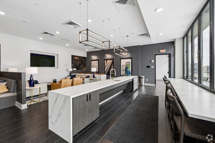 More Photos Of 1300 Hendricks Ave, Jacksonville Apartments For Lease