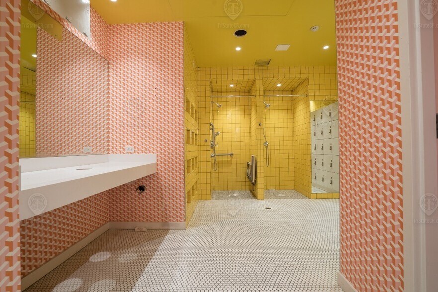 More Photos Of 200 Central Park S, New York Multifamily For Sale