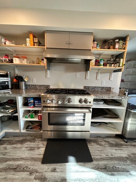 More Photos Of 1065 Tefft St, Corvallis Office For Lease