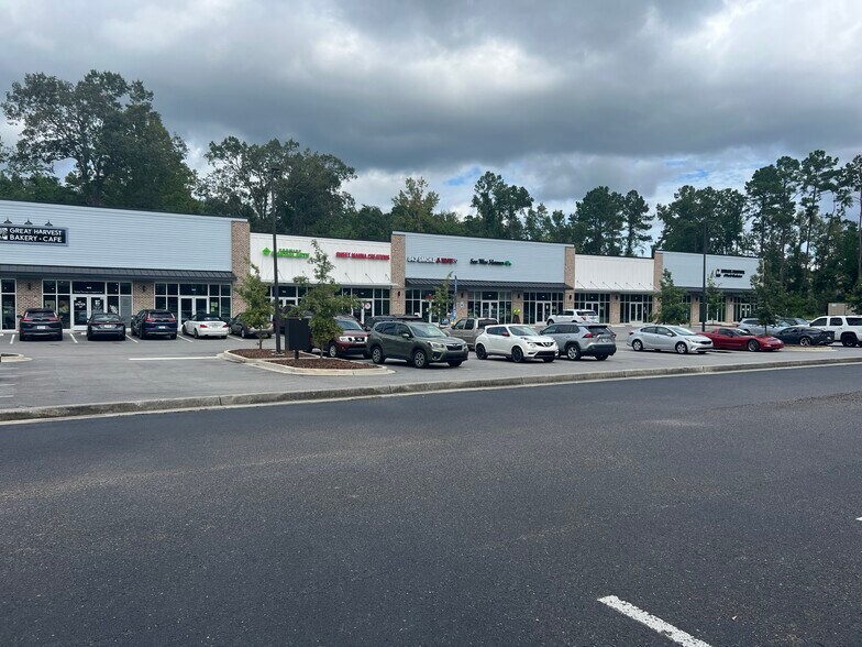 More Photos Of 8636 Dorchester Rd, North Charleston Storefront For Lease