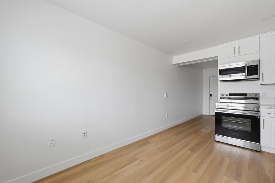 More Photos Of 2005 Highland Ave, National City Apartments For Sale