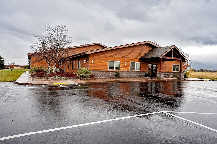 Primary Photo Of 6701 N Idaho Rd, Newman Lake Lodge Meeting Hall For Sale