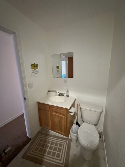 More Photos Of 309 8th St, Hugo Apartments For Sale