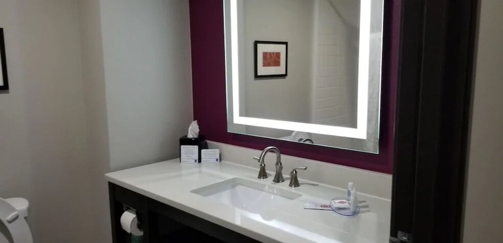 More Photos Of 6101 New Sapulpa Rd, Tulsa Hotel For Sale
